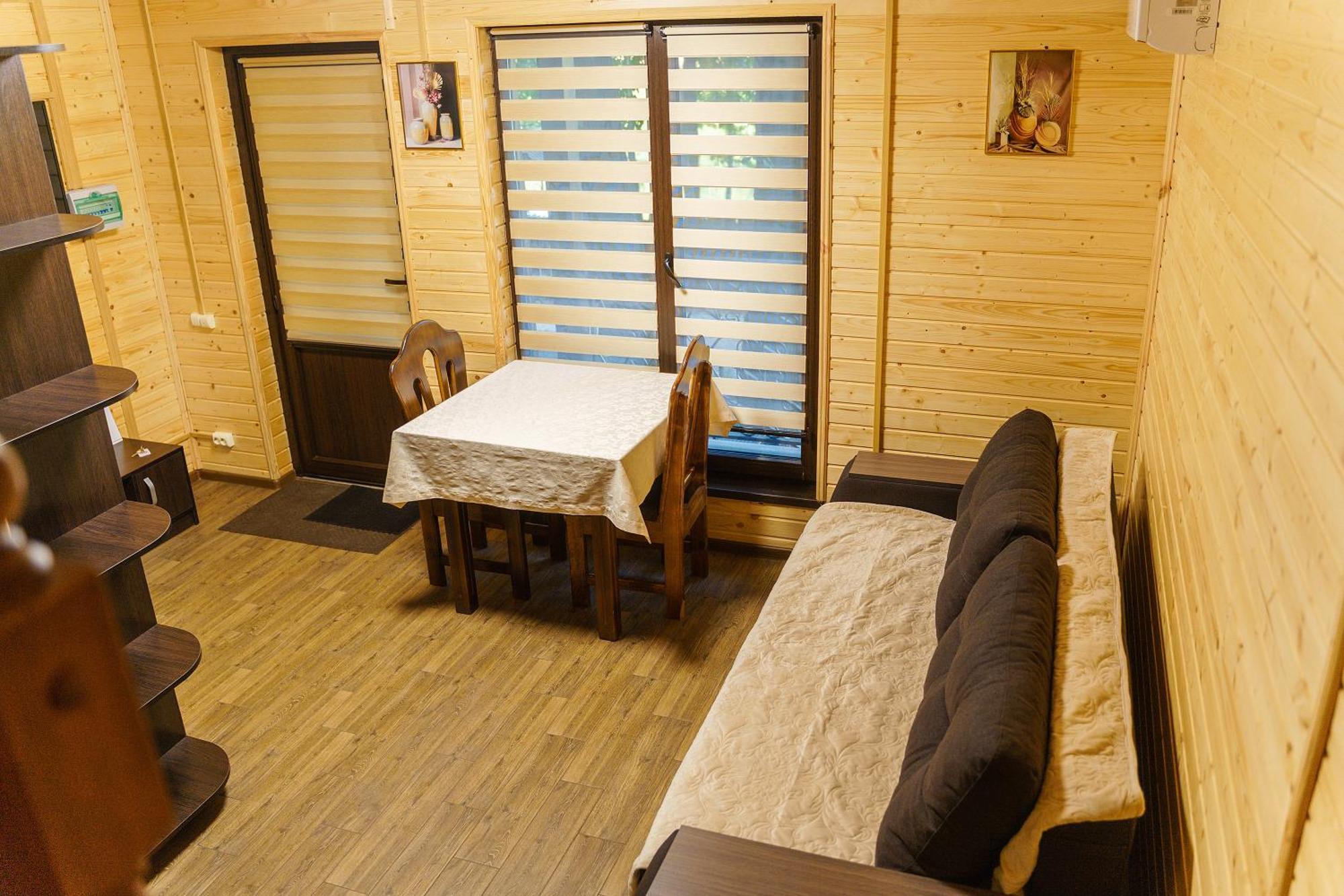 Holiday home готельно-ресторанний комплекс божедар